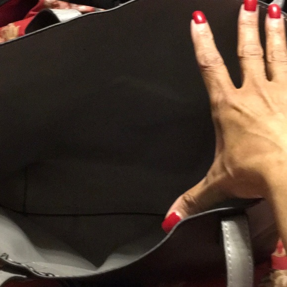 NWT,JOY&IMAN BLACK SAFANO REAL LEATHER,TASSELS,CHAIN PURSE INCLUDED,SNAPS 4 KEYS - Picture 9 of 9